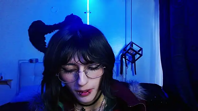 goth minerva online show from September 2025 01:47:02 PM