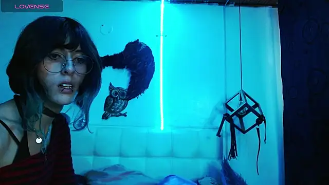 goth minerva online show from September 2025 01:42:01 PM