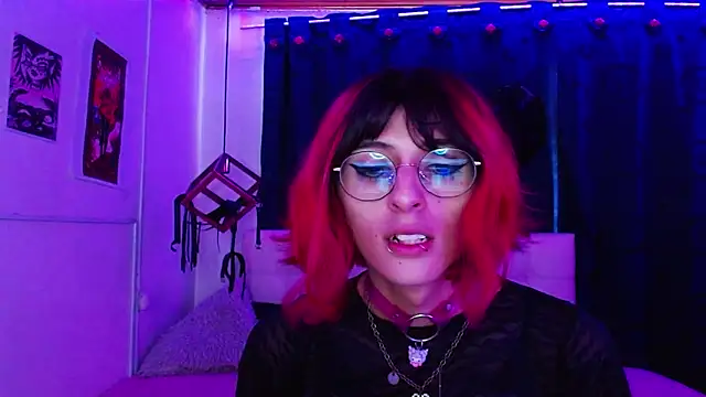 goth minerva online show from November 2025 01:26:01 PM