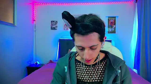 goth minerva online show from February 2026 01:32:01 PM