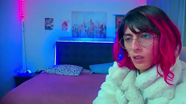 goth minerva online show from February 2026 01:52:01 PM