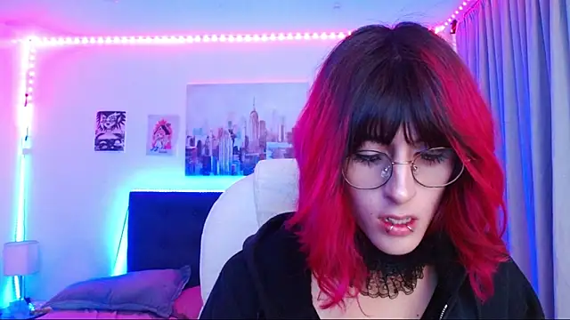 goth minerva online show from November 2025 01:21:01 PM