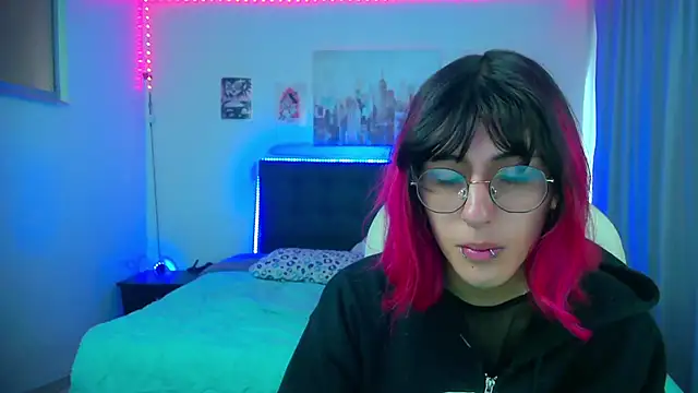 goth minerva online show from February 2026 01:24:02 PM