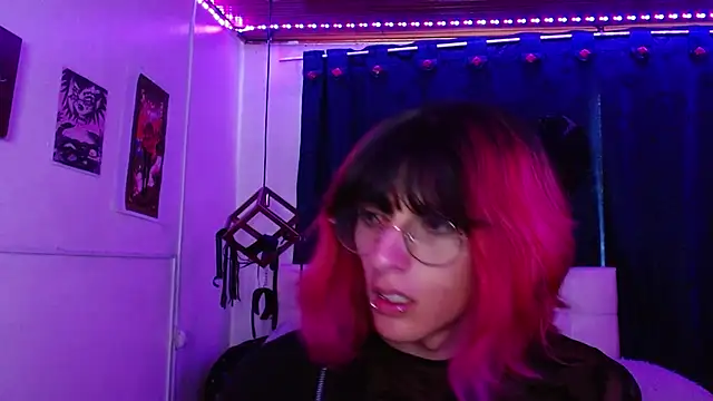 goth minerva online show from November 2025 02:31:02 PM