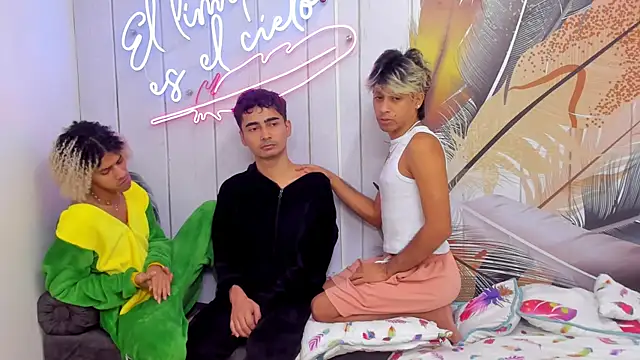 Meneaterss online show from October 2025 11:12:02 AM