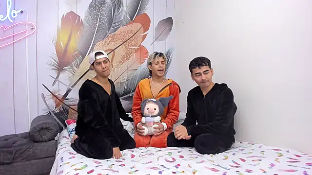 Meneaterss online show from September 2025 12:01:01 PM