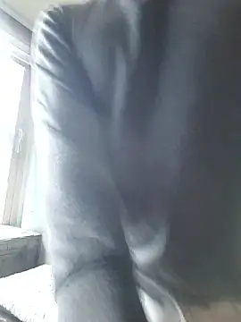 Snapshot of woonee827372 chatting on November 2025 01:17:01 AM woonee827372 online show from November 2025 01:17:01 AM