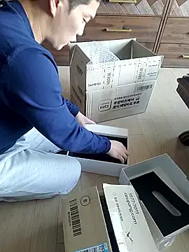 Snapshot of woonee827372 chatting on December 2025 04:57:02 AM woonee827372 online show from December 2025 04:57:02 AM