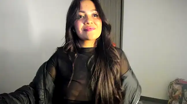 Snapshot of KatyBrunette chatting on March 2025 05:30:01 AM KatyBrunette online show from March 2025 05:30:01 AM