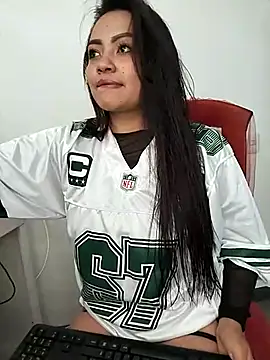 Snapshot of KatyBrunette chatting on March 2025 01:01:02 PM KatyBrunette online show from March 2025 01:01:02 PM