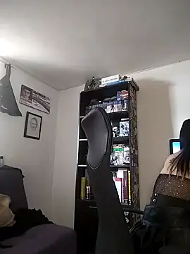 KARINNA  RAVEN online show from March 2026 08:01:02 PM