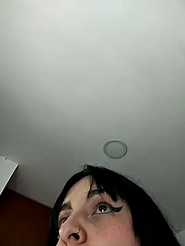 KARINNA  RAVEN online show from October 2025 01:37:02 AM