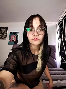 KARINNA  RAVEN online show from March 2026 11:00:01 PM