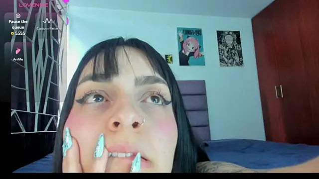 Snapshot of KARINNA__RAVEN chatting on June 2026 09:20:02 PM KARINNA RAVEN online show from June 2026 09:20:02 PM