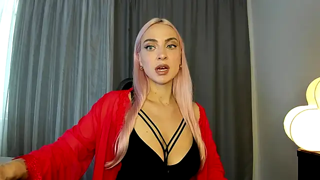 Snapshot of _Miss_Valentina_ chatting on October 2025 08:58:02 AM Miss Valentina online show from October 2025 08:58:02 AM