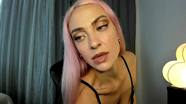 Snapshot of _Miss_Valentina_ chatting on October 2025 07:38:01 AM Miss Valentina online show from October 2025 07:38:01 AM