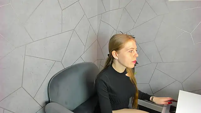 Joann Shermann online show from March 2025 01:54:01 AM