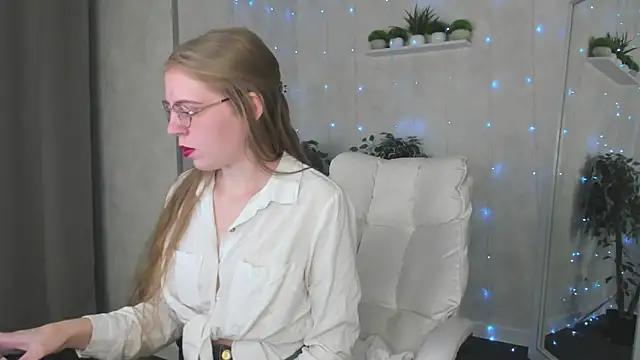 Snapshot of Joann_Shermann chatting on October 2025 01:15:01 AM Joann Shermann online show from October 2025 01:15:01 AM