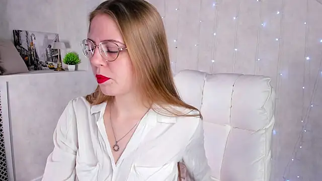 Joann Shermann online show from December 2025 01:17:01 AM