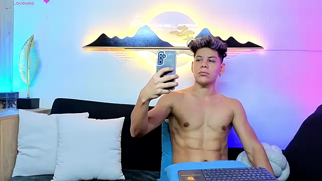 Almiboys online show from March 2026 02:50:02 AM