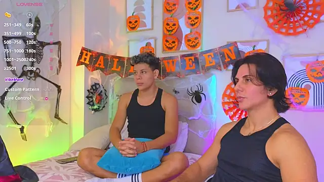 Snapshot of Almiboys chatting on October 2025 11:16:01 PM Almiboys online show from October 2025 11:16:01 PM