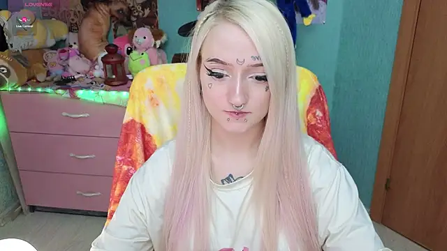 Manuela unicorn online show from November 2025 03:17:02 AM