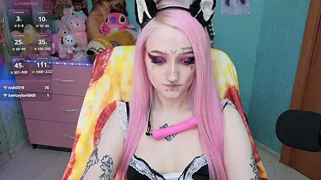 Manuela unicorn online show from December 2025 08:03:02 PM