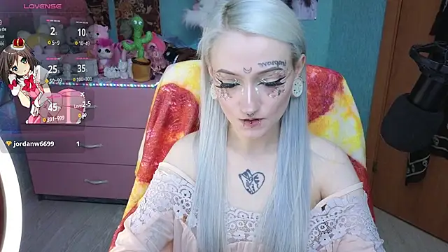 Manuela unicorn online show from April 2026 09:04:02 PM