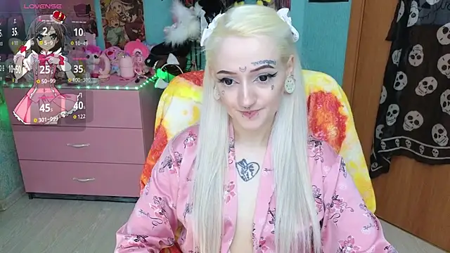 Manuela unicorn online show from May 2026 08:29:02 PM