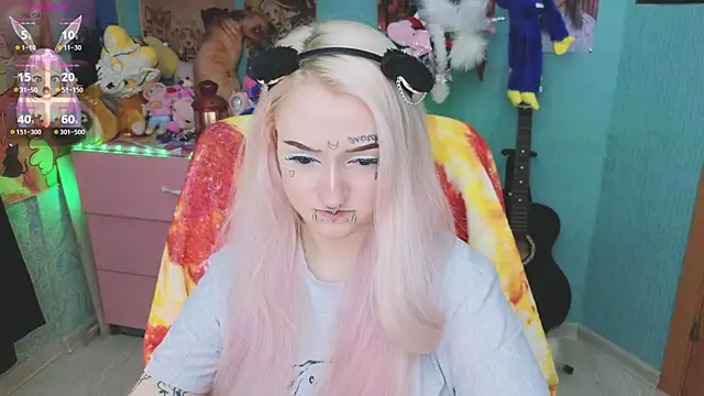 Manuela unicorn online show from November 2025 08:24:01 PM