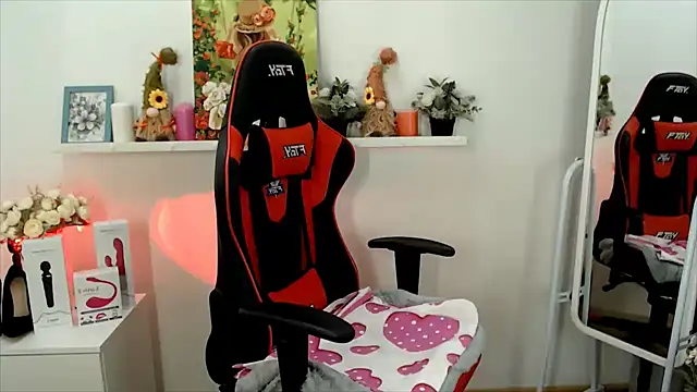 Snapshot of Lucky_Lana chatting on September 2025 02:18:02 AM Lucky Lana online show from September 2025 02:18:02 AM