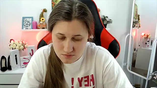 Snapshot of Lucky_Lana chatting on March 2026 03:17:01 AM Lucky Lana online show from March 2026 03:17:01 AM