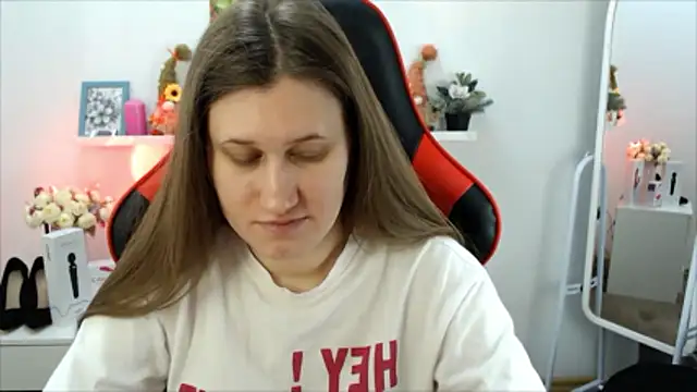 Snapshot of Lucky_Lana chatting on January 2026 03:21:02 AM Lucky Lana online show from January 2026 03:21:02 AM