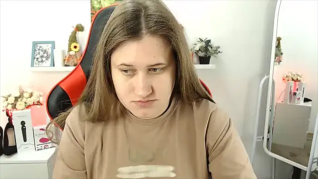 Snapshot of Lucky_Lana chatting on September 2025 02:28:01 AM Lucky Lana online show from September 2025 02:28:01 AM