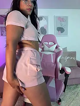 ariana bae  online show from March 2025 06:40:02 PM