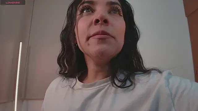 ariana bae  online show from April 2026 12:24:01 AM