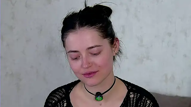 AshleyD  online show from April 2026 01:46:02 PM