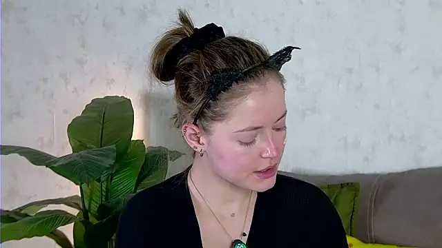 AshleyD  online show from October 2025 02:54:01 AM