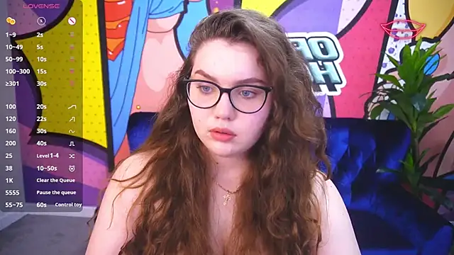 LuxSopphia online show from November 2025 08:08:01 PM