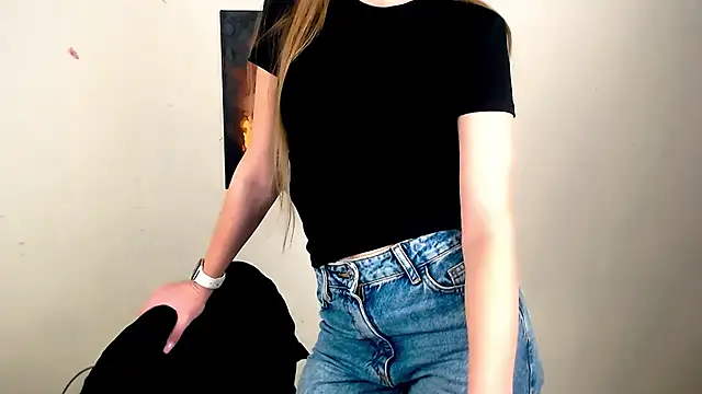 Doll Angelina online show from April 2026 06:04:01 AM