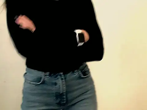 Snapshot of Doll_Angelina chatting on September 2025 06:19:01 AM Doll Angelina online show from September 2025 06:19:01 AM