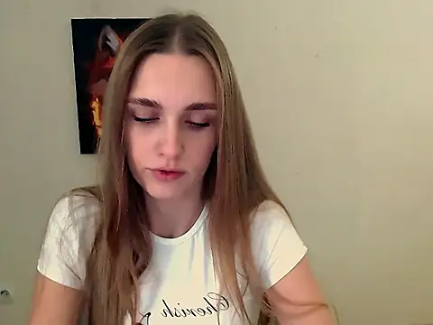 Snapshot of Doll_Angelina chatting on November 2025 06:58:01 AM Doll Angelina online show from November 2025 06:58:01 AM