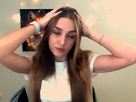 Snapshot of Doll_Angelina chatting on November 2025 07:09:01 AM Doll Angelina online show from November 2025 07:09:01 AM