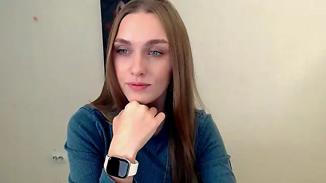 Snapshot of Doll_Angelina chatting on October 2025 05:52:01 AM Doll Angelina online show from October 2025 05:52:01 AM