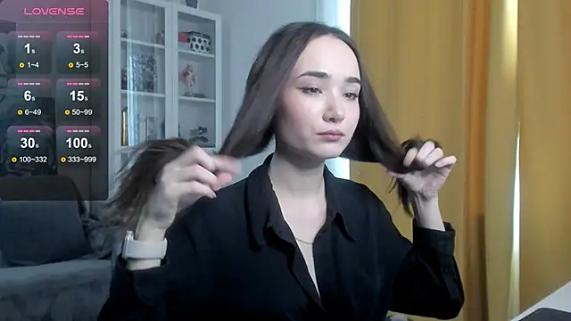 Lillllos online show from November 2025 04:56:01 AM