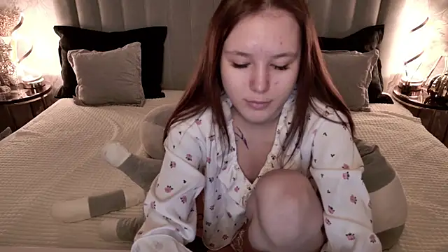 CarolineTenders online show from April 2026 01:18:02 AM