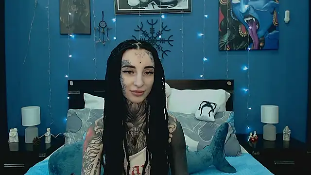 Snapshot of Velvetbat chatting on May 2026 07:05:02 AM Velvetbat online show from May 2026 07:05:02 AM
