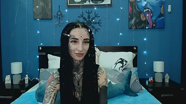 Snapshot of Velvetbat chatting on May 2026 07:11:02 AM Velvetbat online show from May 2026 07:11:02 AM