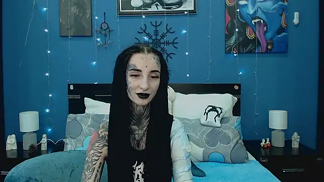 Snapshot of Velvetbat chatting on May 2026 07:04:02 AM Velvetbat online show from May 2026 07:04:02 AM