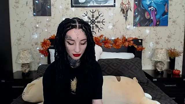 Snapshot of Velvetbat chatting on October 2025 07:10:02 AM Velvetbat online show from October 2025 07:10:02 AM